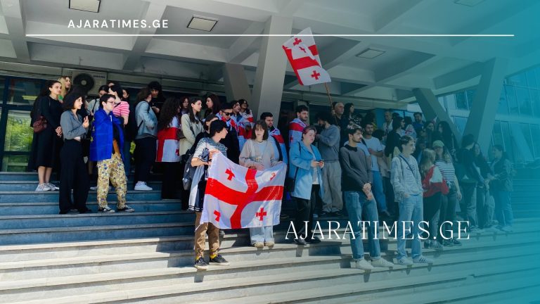 B6F56739-998C-45F0-96FC-30124DCF5FC4