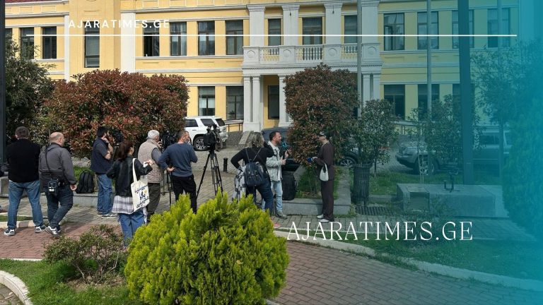 jurnalistebi_AJARATIMES.GE